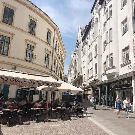 Fehérhajó 12-14 Appartamento Budapest